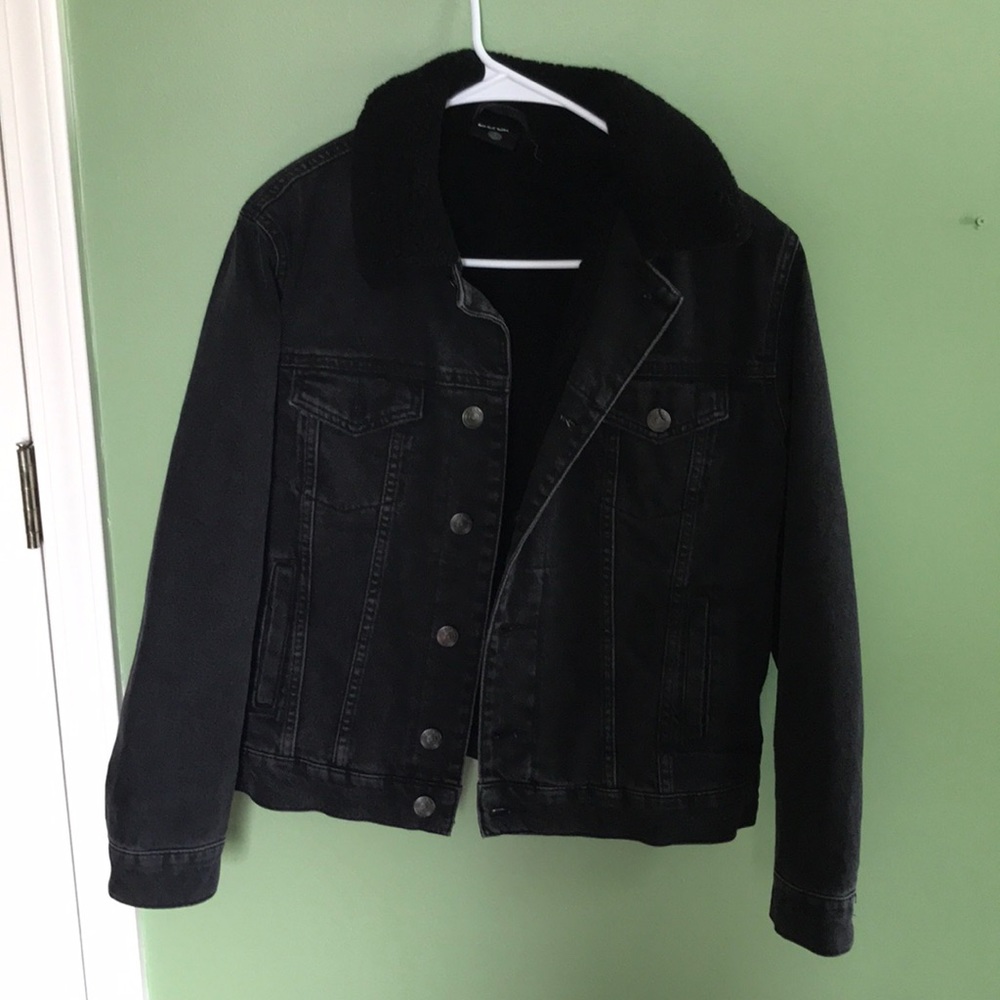 BDG black jean jacket with Sherpa lining